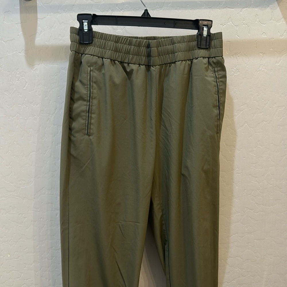 Banana Republic Joggers Army Green